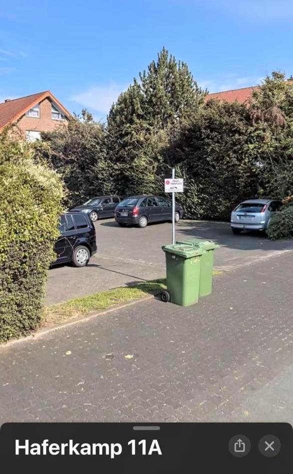 Black Mirror Inkl Wlan, Parkplatz Detmold Eksteriør billede